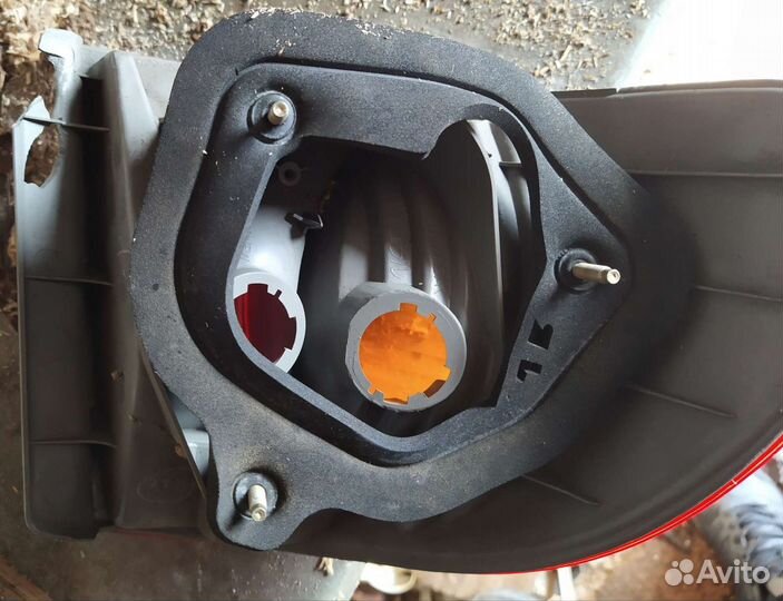 Задний фонарь toyota corolla