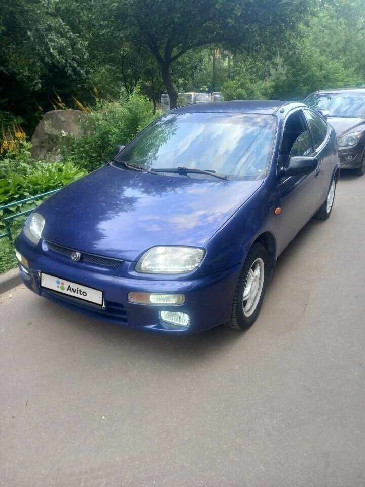 Mazda 323: фото владельца
