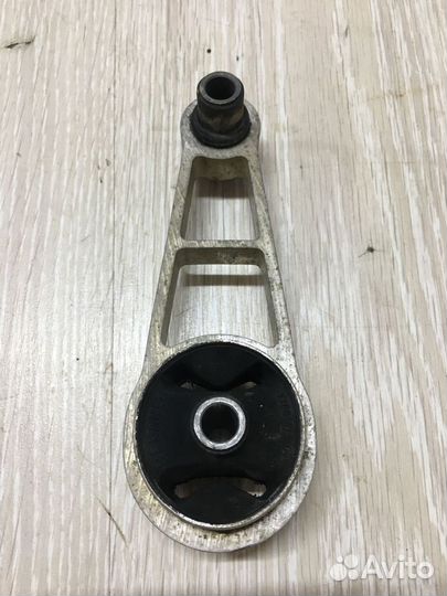 Кронштейн опора крепления кпп коробки передач Rena