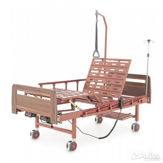 Удoбнaя медицинcкая кpoвать с кардиоположением