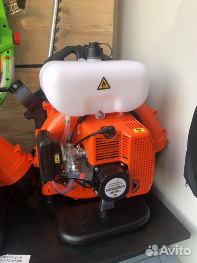 Воздуходувка бензинова