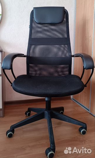 Компьютерное кресло