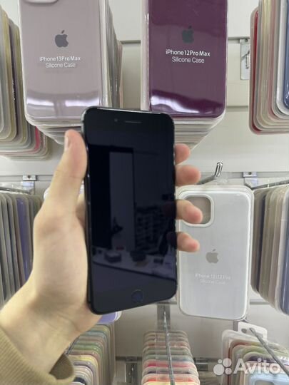 iPhone 8 Plus, 64 ГБ