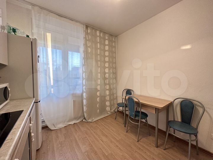 2-к. квартира, 56 м², 9/9 эт.