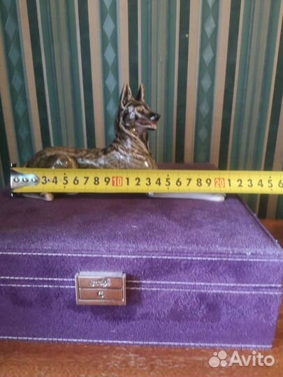 Фарфоровая статуэтка овчарка