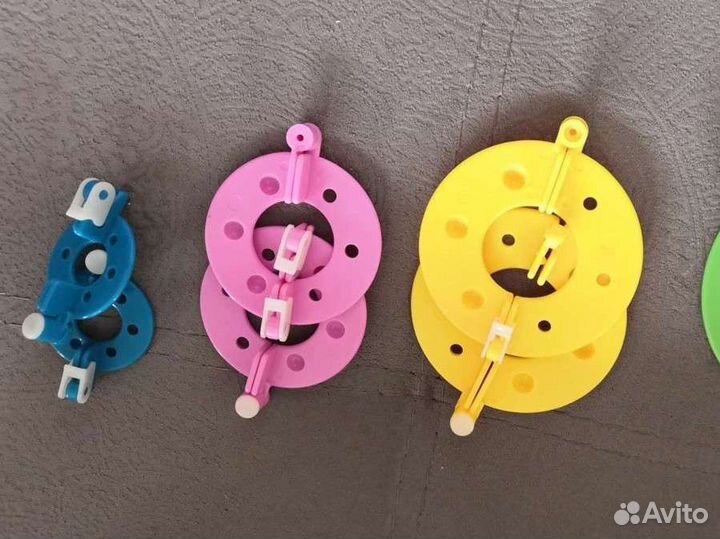 Приспособление для помпонов