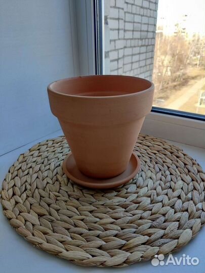 Цветочный горшок