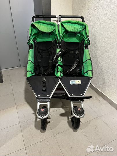 Коляска для двойни