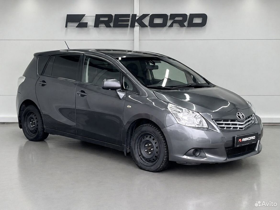 Toyota Verso 1.6 MT, 2011, 307 019 км