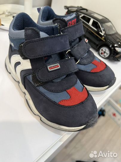 Кроссовки полуботинки