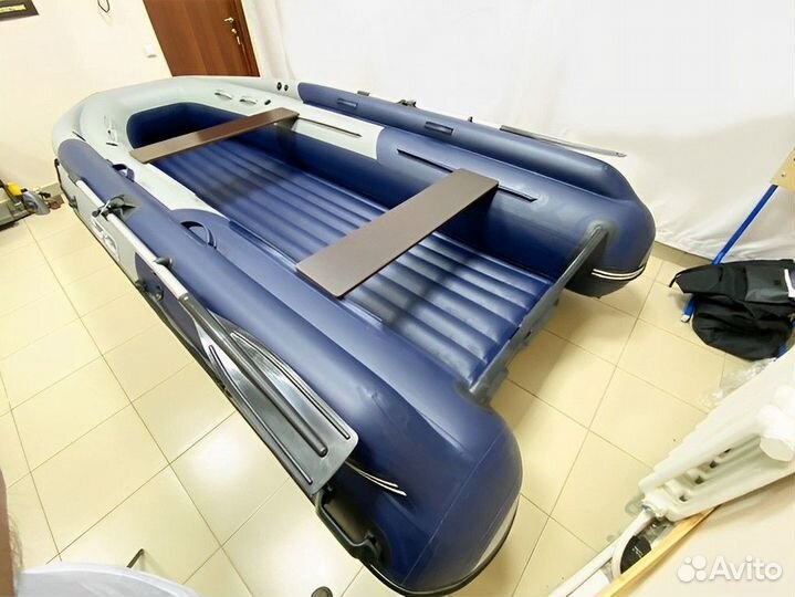 Лодка пвх Reef Тритон 400 S-MAX с интегрированным фальшбортом