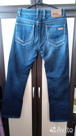 Джинсы мужские