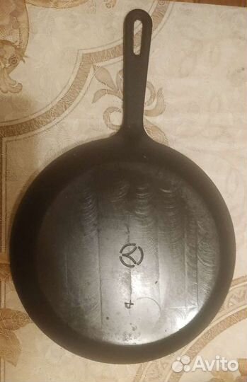 Чугунная сковорода с ручкой СССР разные