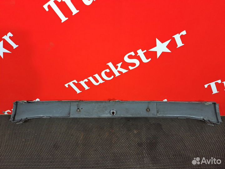 Накладка бампера центральная часть