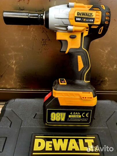 Гайковерт DeWalt DCD3799