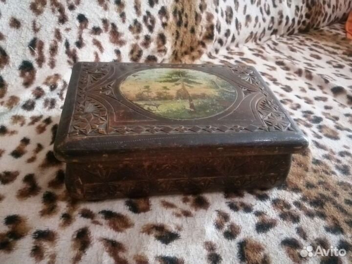 Шкатулка деревянная