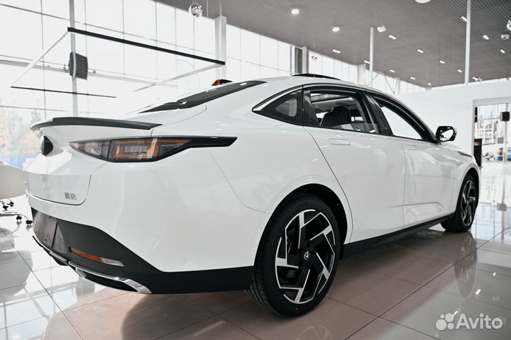 Changan Lamore 1.5 AMT, 2023