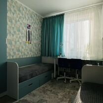 4-к. квартира, 88 м², 4/10 эт.