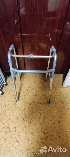 Ходунки для взрослых