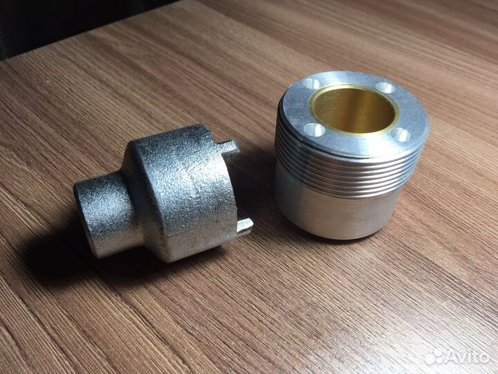 Правая гайка-втулка + ключ, рейки Форд фокус 2,3