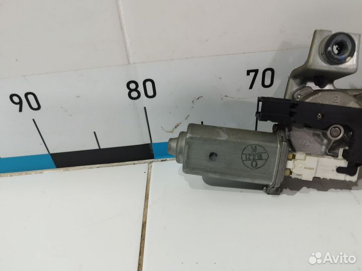 Моторчик стеклоочистителя задний Discovery III