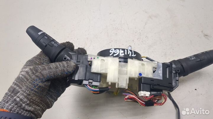 Переключатель поворотов и дворников Nissan Almera Tino