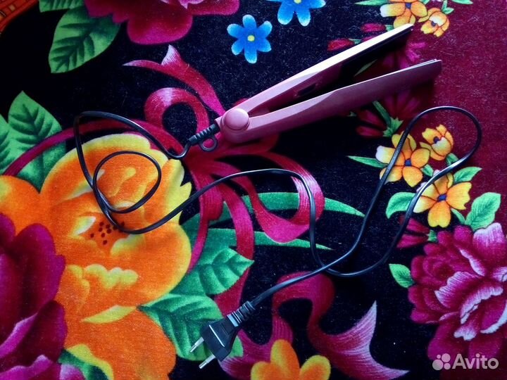 Утюжок для выпрямления волос