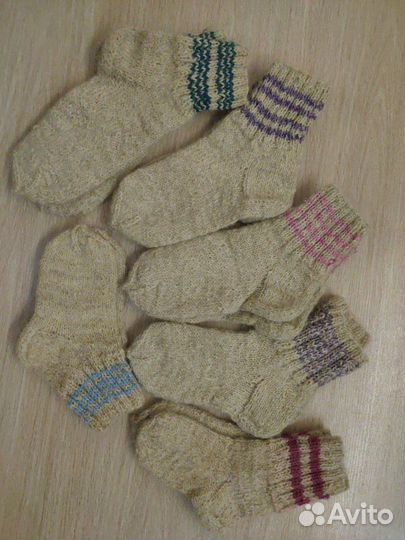 Носки, варежки теплые ручной работы