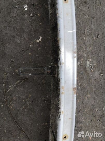 Усилитель бампера передний Suzuki Vitara TD52V