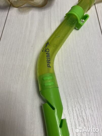 Маска с трубкой для плавания