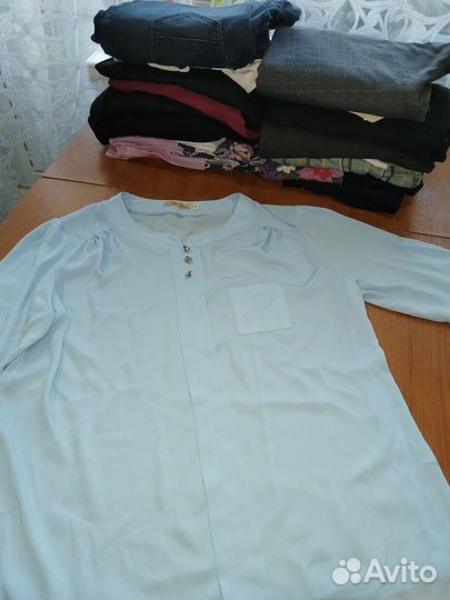 Отдам женские вещи