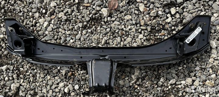 Панель передняя верхняя Mitsubishi Outlender XL