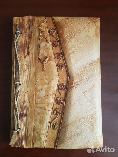 Блокнот-справочник из папируса