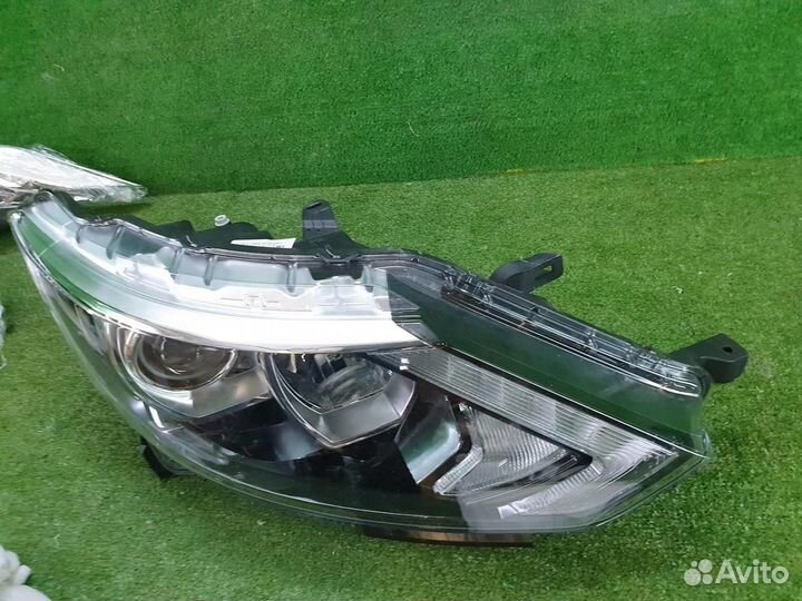 Фара правая Nissan Qashqai