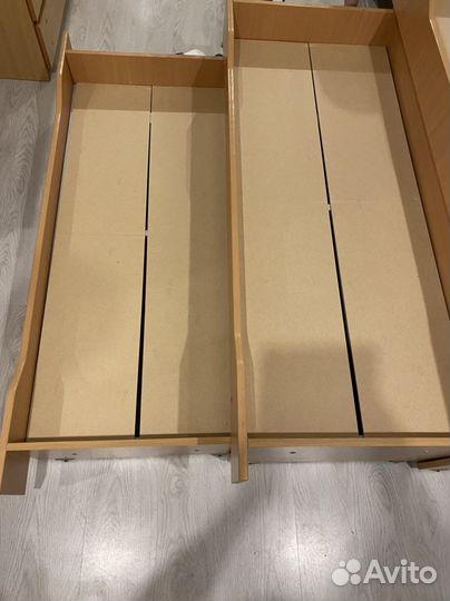 Детская кровать 3 места / стол