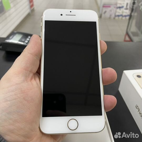 iPhone 7, 32 ГБ