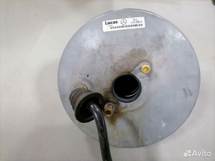 Усилитель тормозов вакуумный Mercedes Benz W202