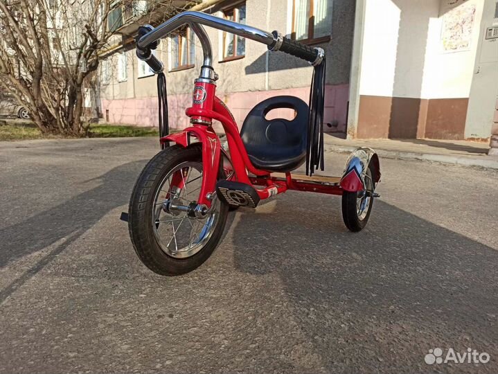 Велосипед трехколесный schwinn roadster