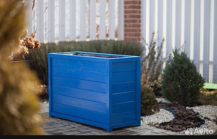 Деревянная клумба для терассы. Кашпо