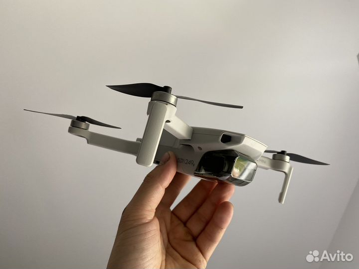 Квадрокоптер дрон dji mini fly more combo
