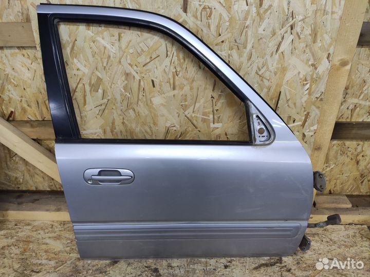 Дверь передняя правая Honda CR-V 1