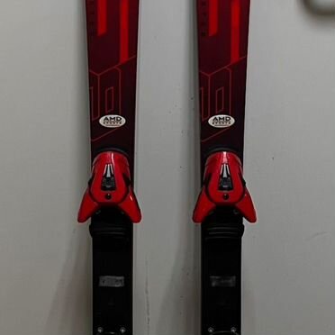 Горные лыжи atomic redster