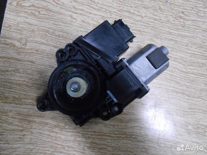 Моторчик стеклоподъемника для Kia Ceed 2012)