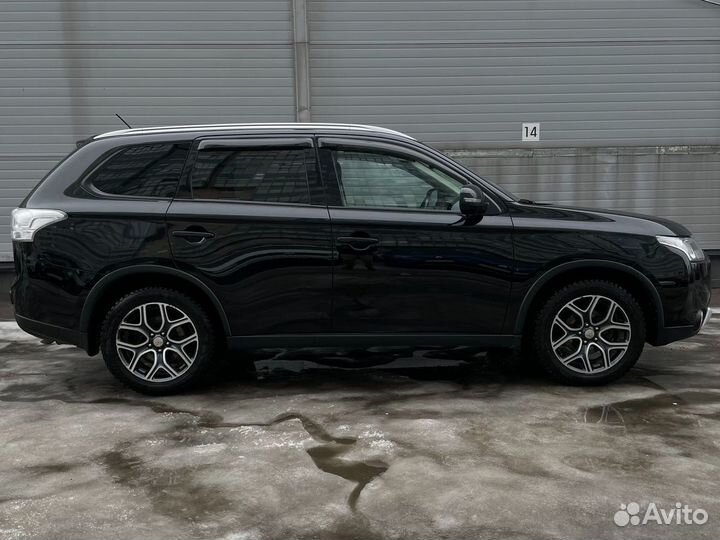 Mitsubishi Outlander 2.4 CVT, 2014, 158 449 км