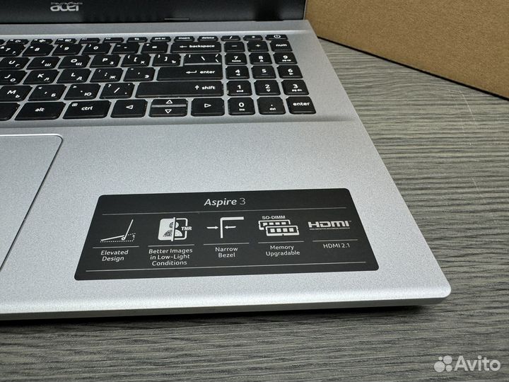 2023 ультрабук acer IPS core i3 12Gen 8Gb SSD512