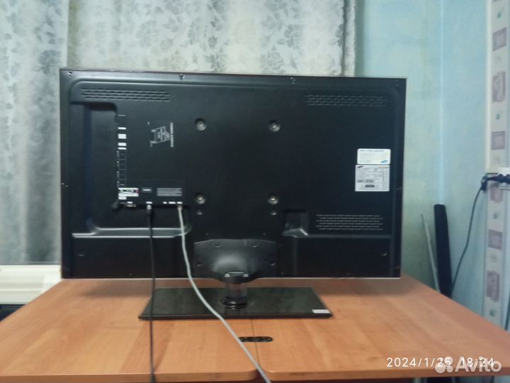 Телевизор Samsung UE40D5520