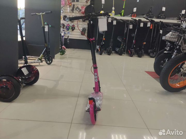 Самокат Tech Team Delta