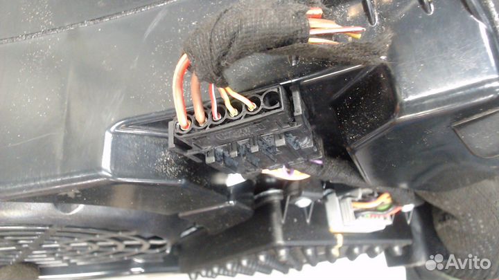 Сабвуфер Porsche Cayenne, 2012