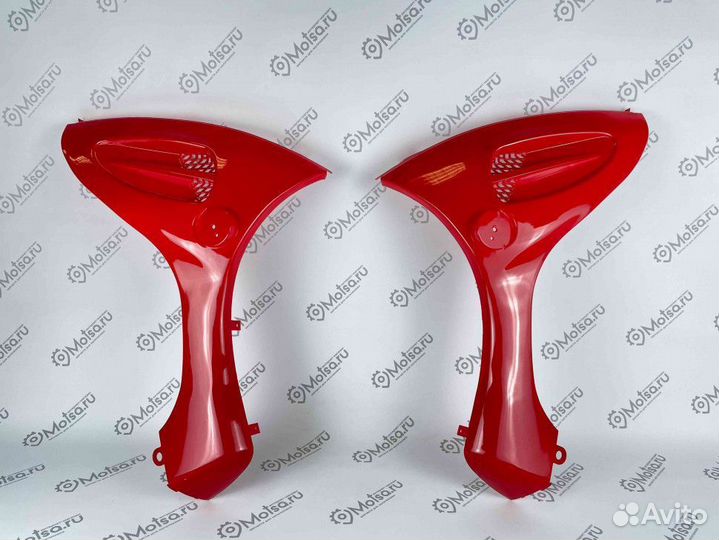 Облицовка передняя боковая Racer Sagita 2/3 красна