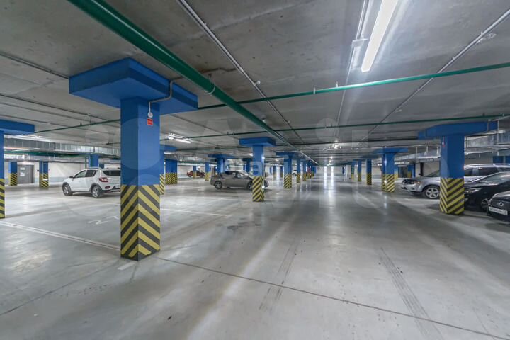 Машиноместо, 18 м²